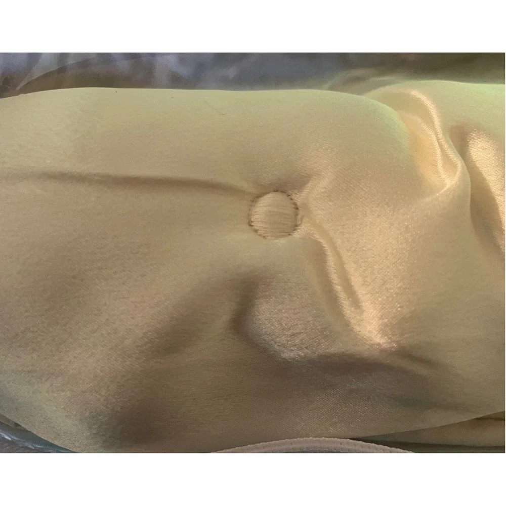 Soft‎ Surroundings Adagio King Bed Sham Set of 2 Ivory Tufted Silk-Like Fabric